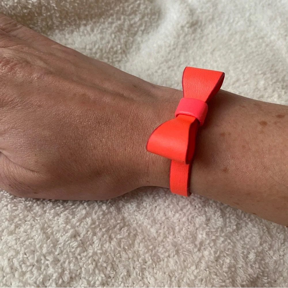 Pink Bow Bracelet - Picture 4 of 4